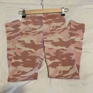 Old Navy Girls Leggings Pink Cammo Design Size 10